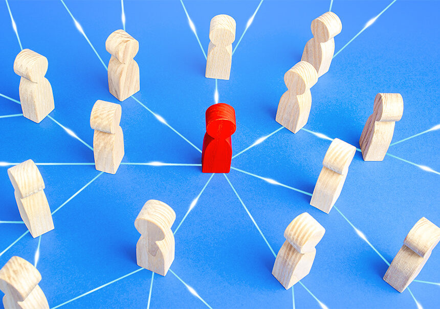 Relationships between contacts – a new level of personalization.