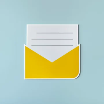 E-mail still remains one of the most effective marketing tools. But billions of messages are sent every day. To stand out in the crowd, you need a strategy. Read what to do to make your e-mails more likely to be opened - and how Marketing Automation will help make your marketing campaigns more effective.