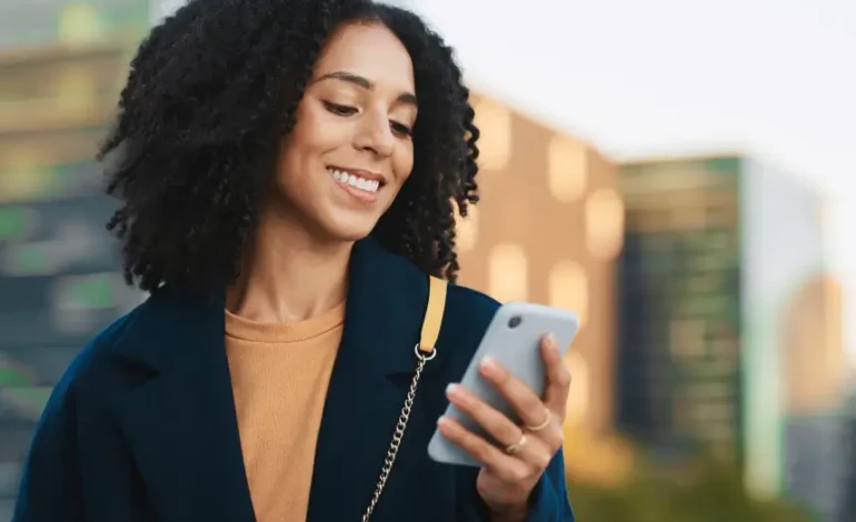 When Email Isn’t Enough: How WhatsApp and Mobile Push Close the Sales Funnel